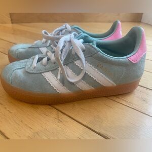 Adidas GAZELLE SHOES KIDS - size 12